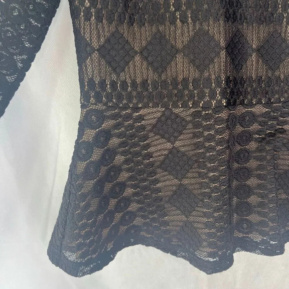 BCBGMaxazria Michelle Black Lace Peplum Full Back Zip Top Size Small - Picture 4 of 9